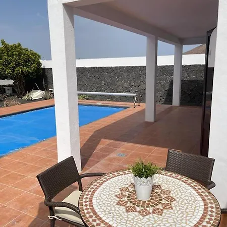 Casa de Férias Luxury 4-bed Family With Private Pool