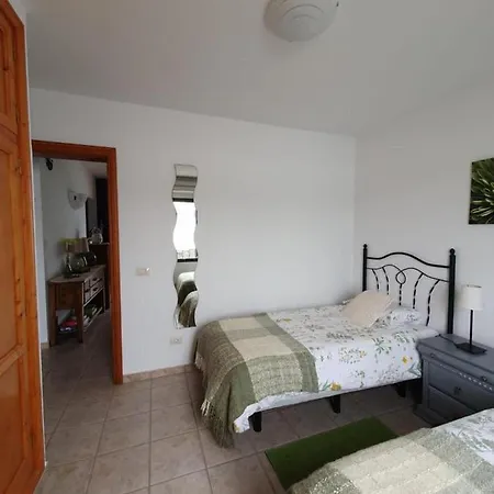 Luxury 4-bed Family With Private Pool Holiday home Playa Blanca (Lanzarote)