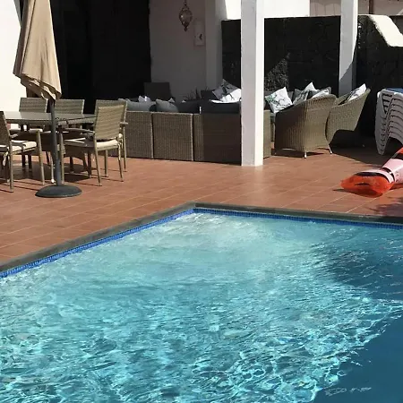 Holiday home Luxury 4-bed Family With Private Pool